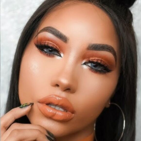 Tresluce Beauty Liquid Metallic Glitter Eyeshadow in Fire Glass- Copper - Picture 7 of 14